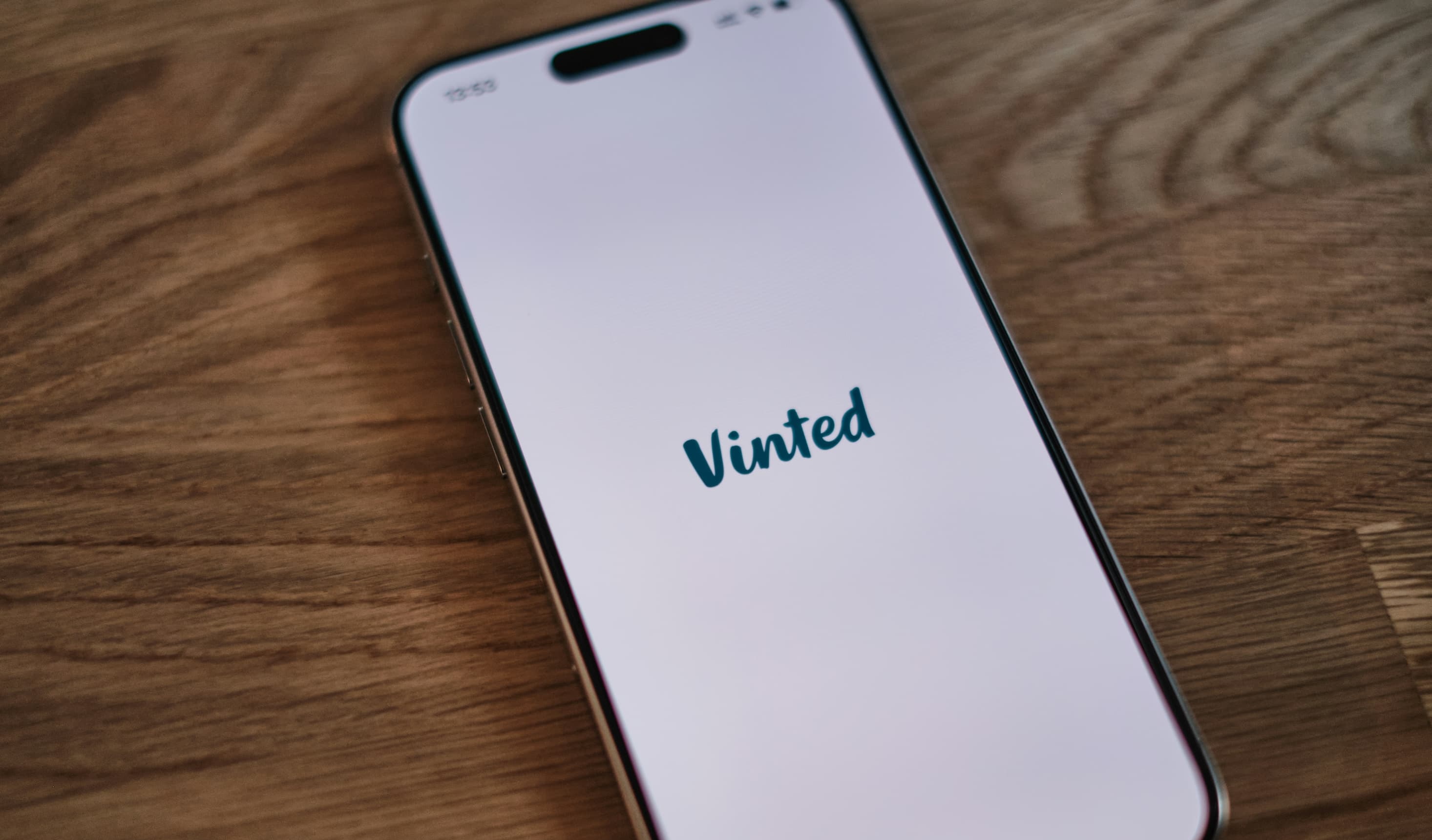 Logiciel de gestion Vinted : le guide complet pour automatiser votre activité en 2026